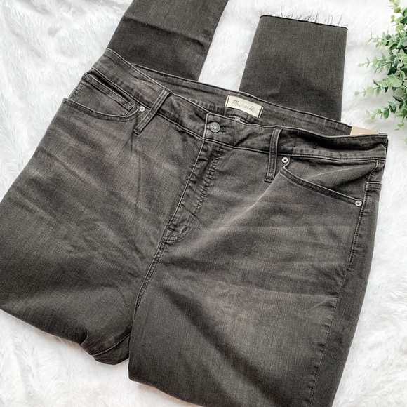 MadewellNWT Size 35 Black Curvy High Rise Skinny Jeans